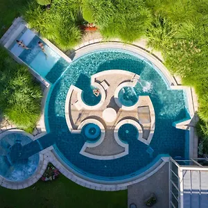 Metropole 4*, Лион Франция