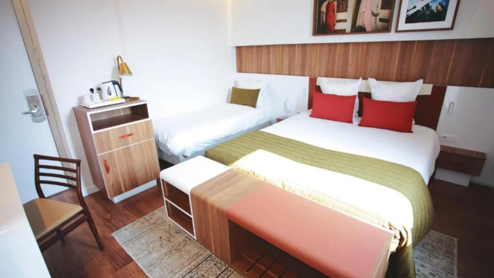 Hotel Eiffel Turenne Париж Франция