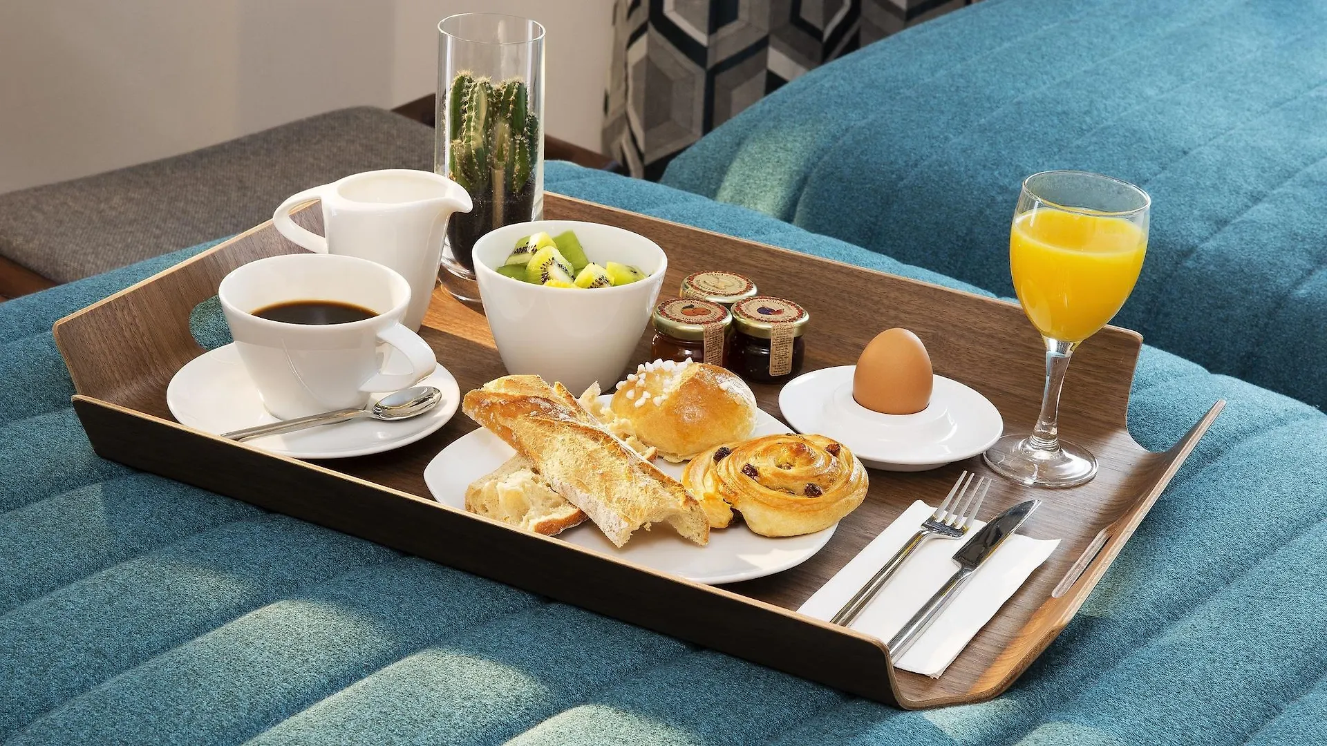 Hotel Eiffel Turenne Париж