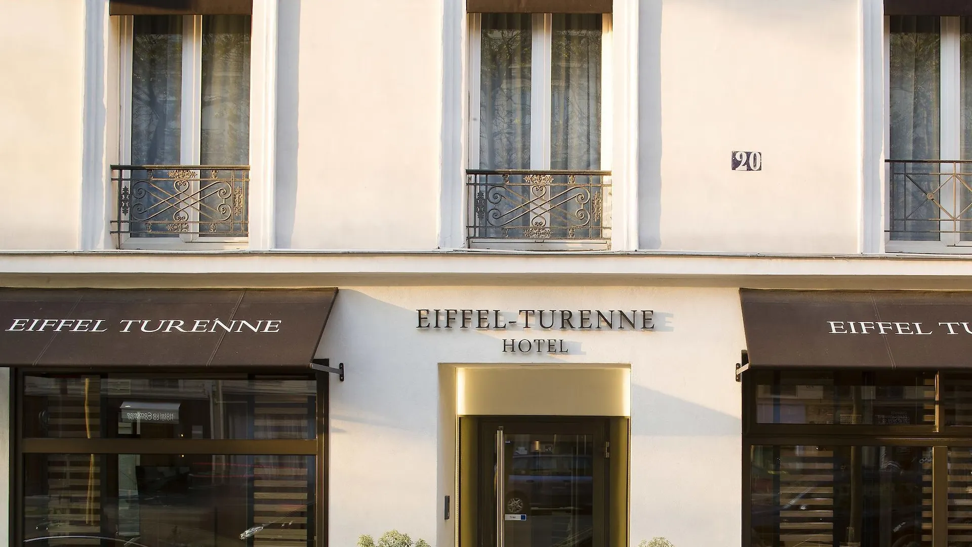 Hotel Eiffel Turenne Париж
