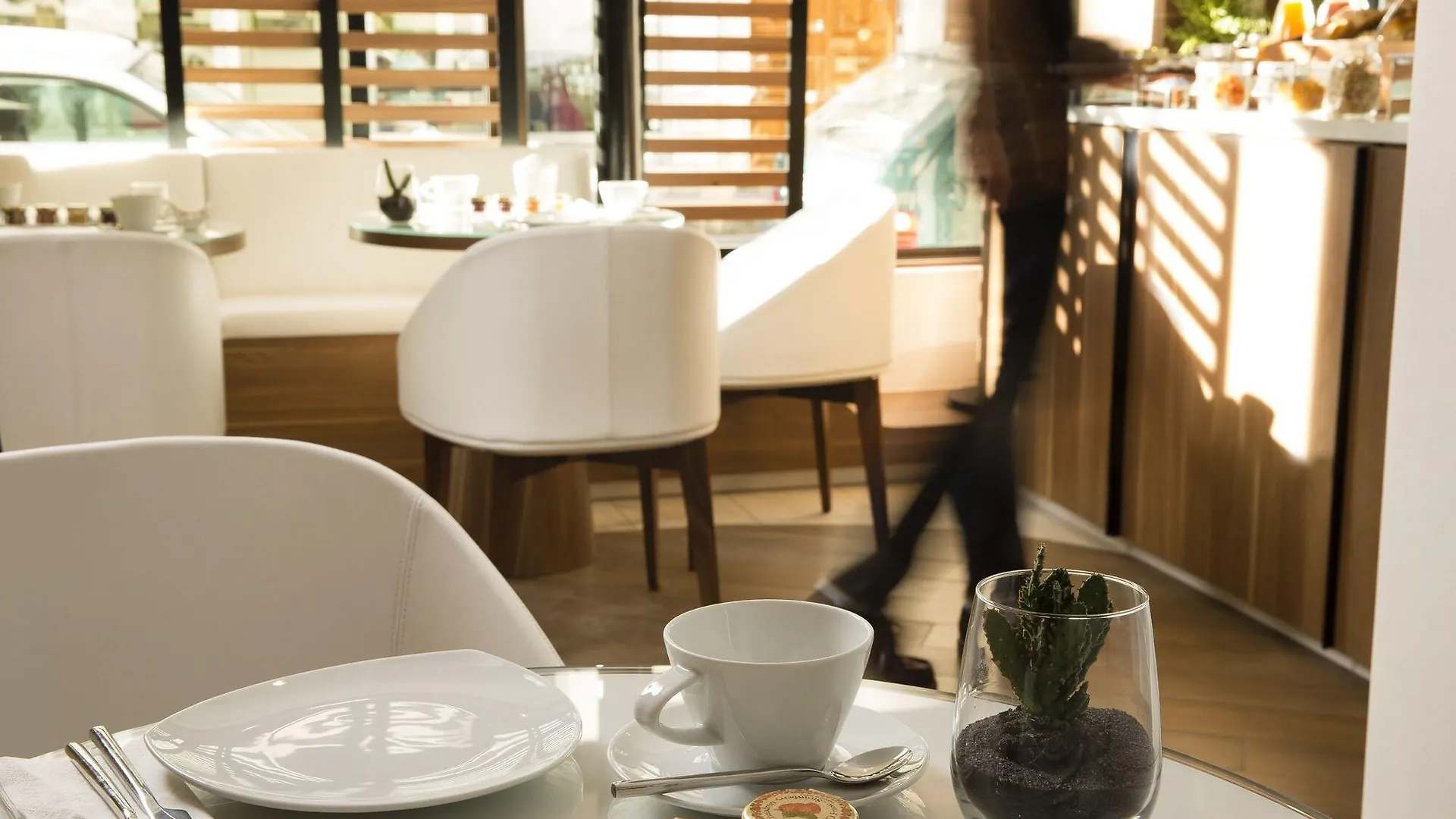 ***  Hotel Eiffel Turenne Париж Франция